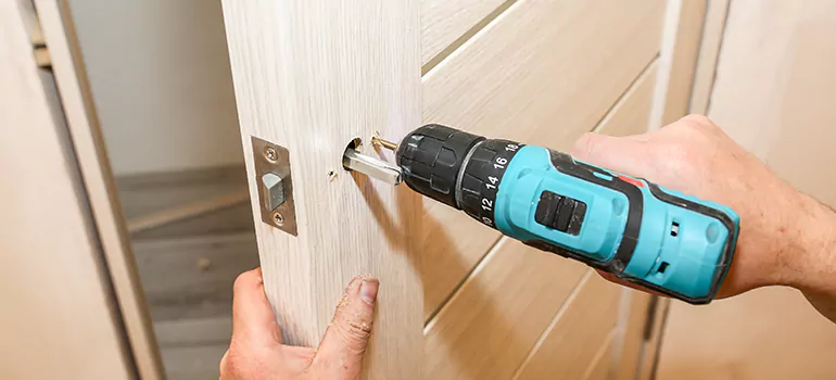 Old Door Knob Repair in Miramar, FL