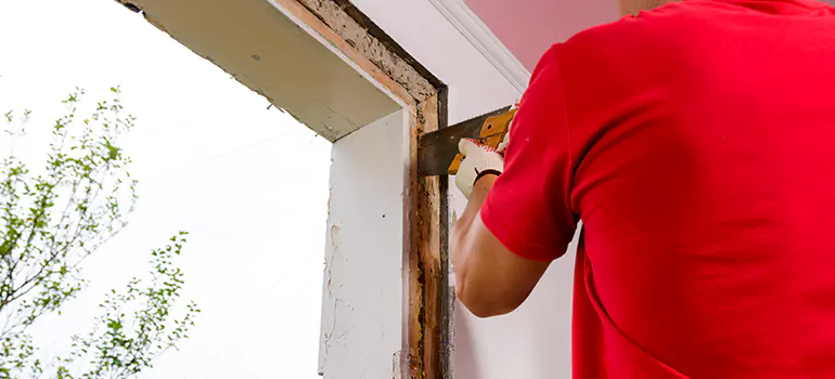Residential Accordion Door Repair in Miramar, FL